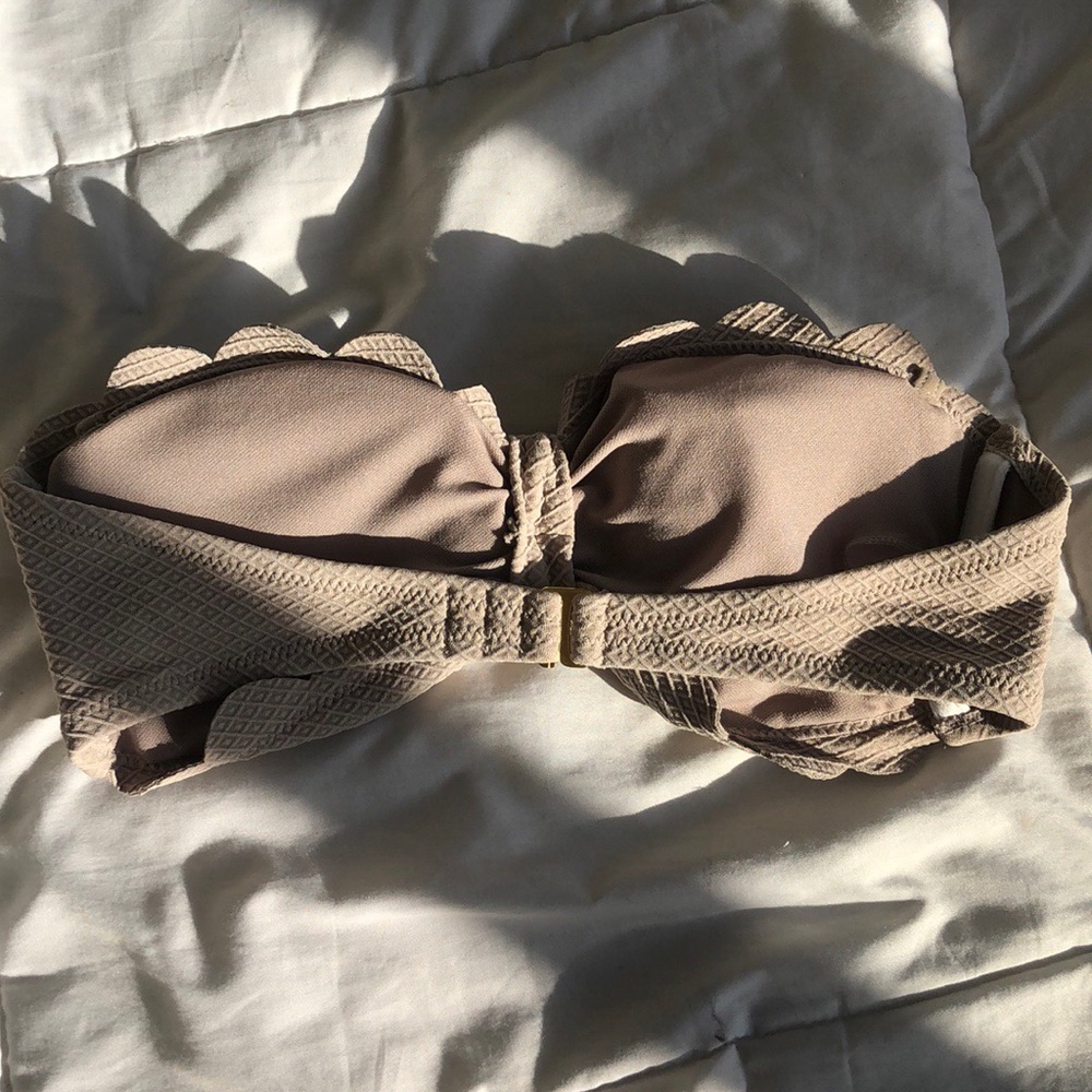 Jessica Simpson bikini top - Picture 2 of 3